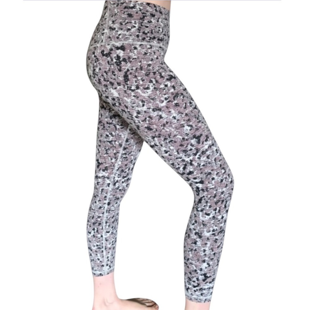 ATHLETA Elation Textured 7/8 Tight Leggings Pants GRAY PIXEL DIGITAL Abstract S